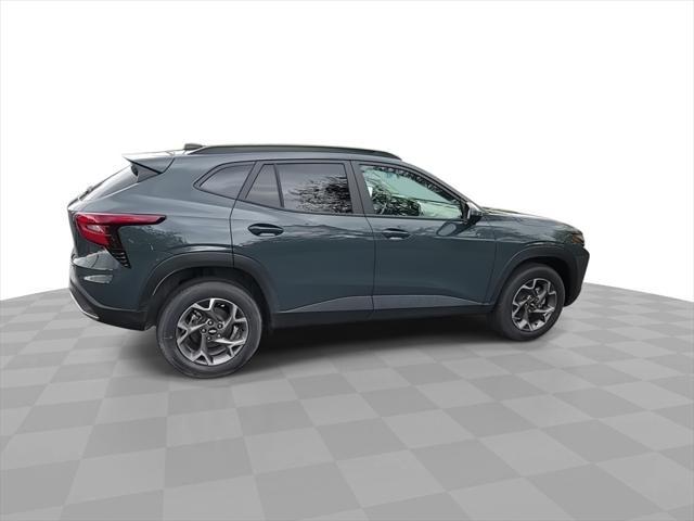 new 2025 Chevrolet Trax car, priced at $21,995