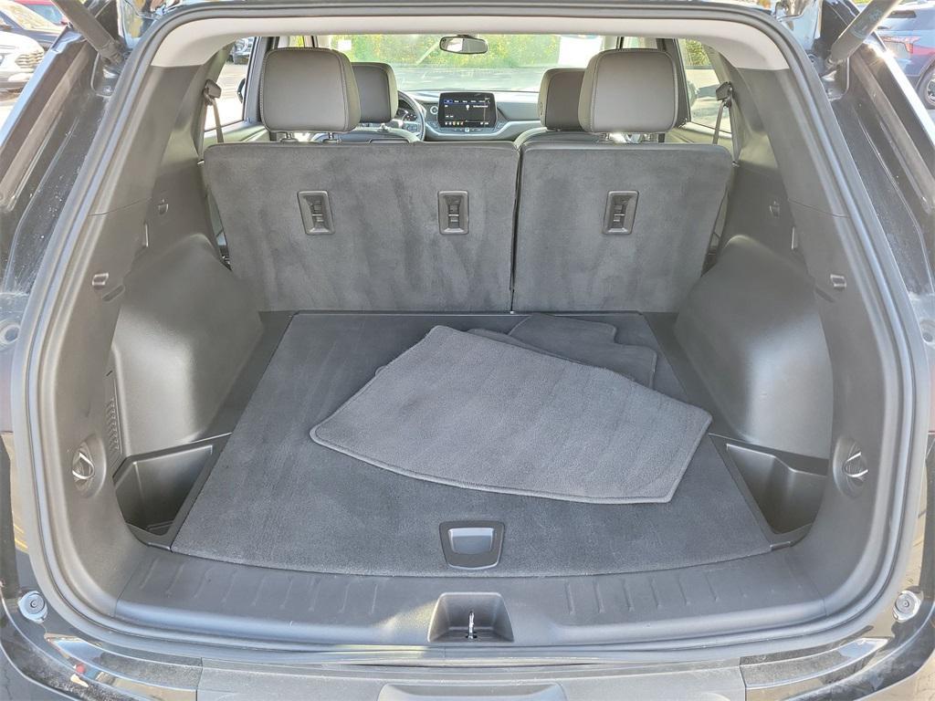 used 2024 Chevrolet Blazer car, priced at $31,990