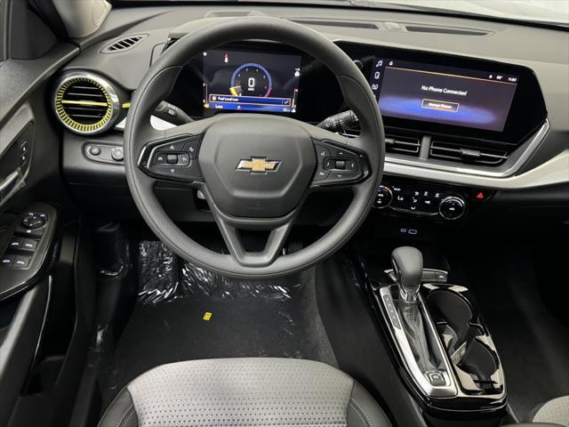 new 2025 Chevrolet Trax car, priced at $21,995