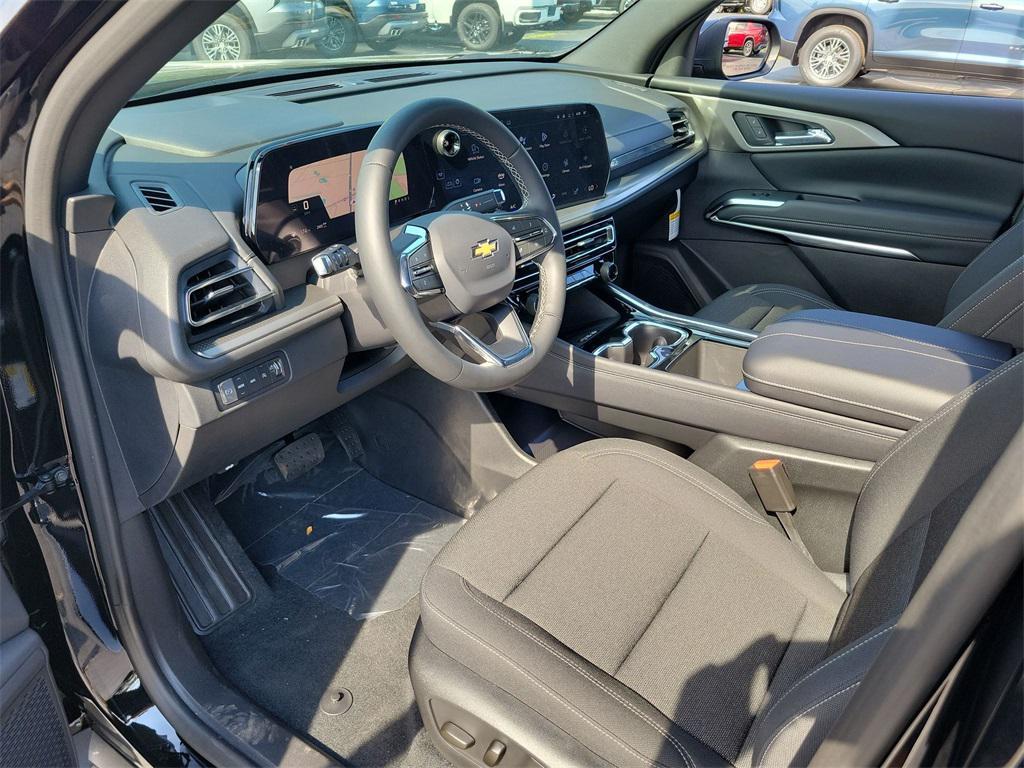 new 2025 Chevrolet Traverse car, priced at $43,446