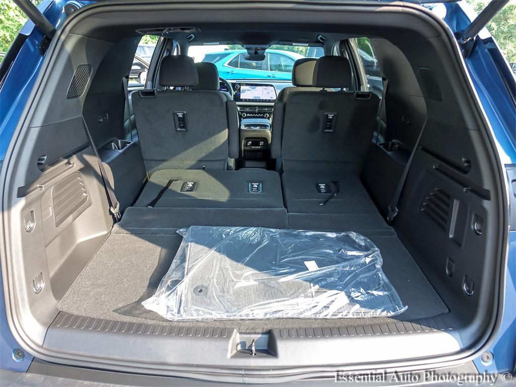 new 2026 Chevrolet Traverse car, priced at $42,565