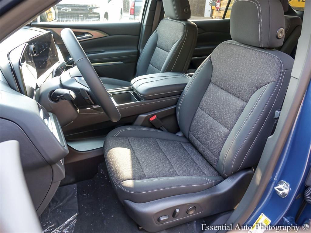 new 2026 Chevrolet Traverse car, priced at $42,565