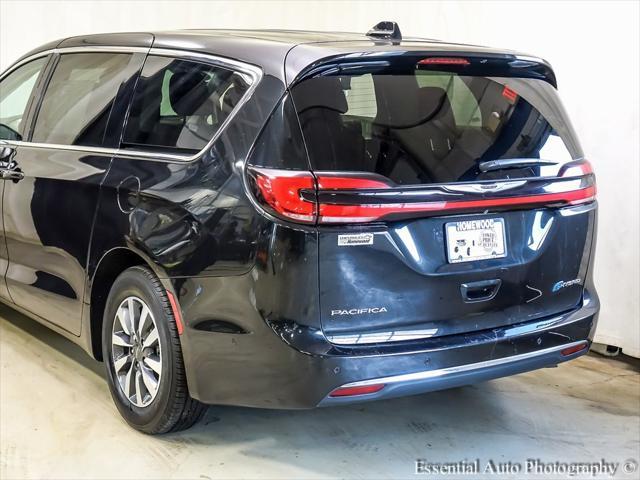 used 2022 Chrysler Pacifica Hybrid car, priced at $22,995