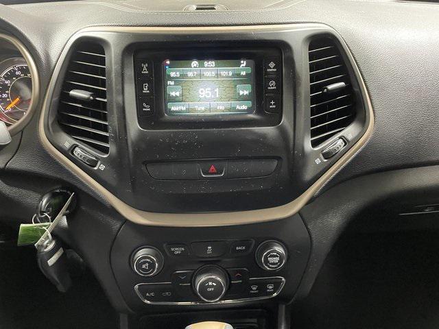 used 2014 Jeep Cherokee car, priced at $9,238