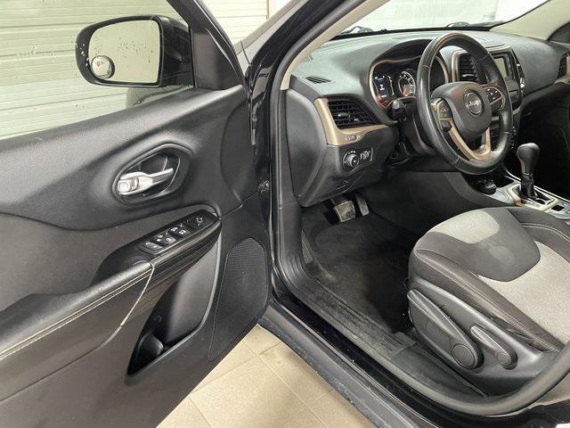 used 2014 Jeep Cherokee car, priced at $9,238