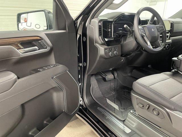 new 2025 Chevrolet Silverado 1500 car, priced at $54,881