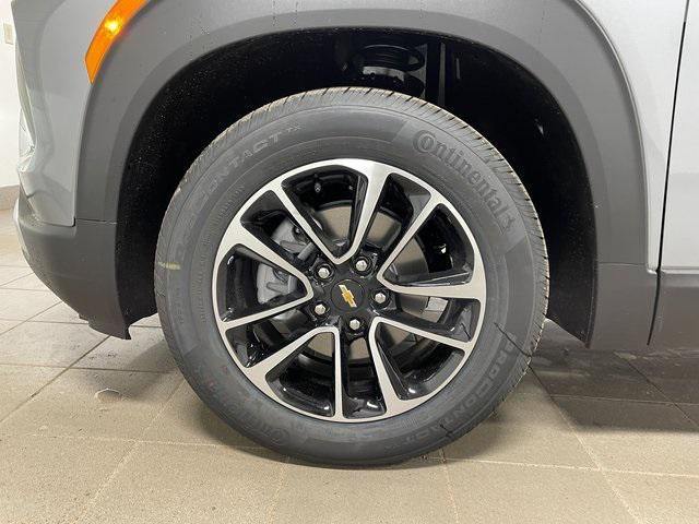 new 2025 Chevrolet TrailBlazer car, priced at $28,380