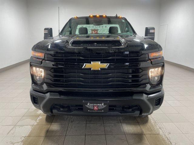 new 2025 Chevrolet Silverado 3500 car, priced at $51,184