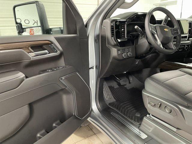 new 2024 Chevrolet Silverado 2500 car, priced at $68,492