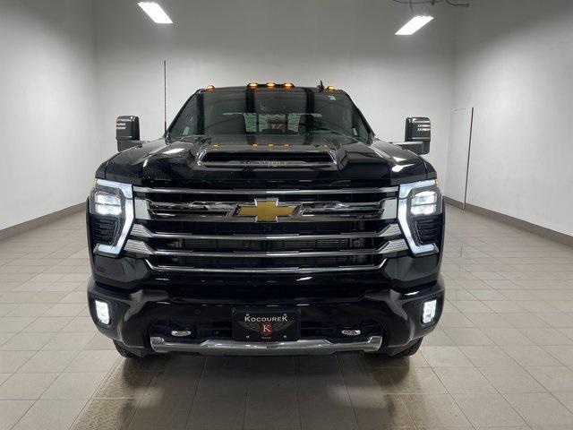 new 2025 Chevrolet Silverado 3500 car, priced at $85,719