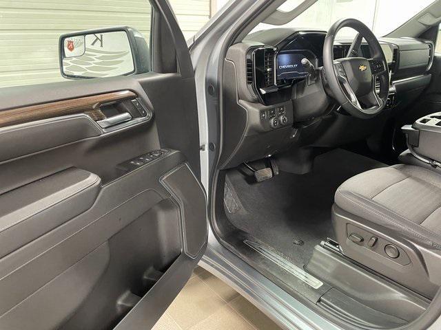 used 2024 Chevrolet Silverado 1500 car, priced at $48,928