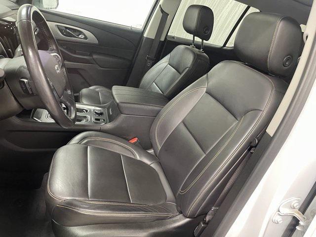 used 2021 Chevrolet Traverse car, priced at $33,690