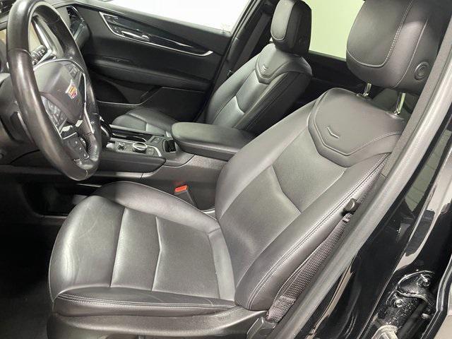 used 2022 Cadillac XT5 car, priced at $33,543