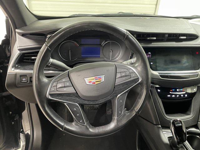 used 2022 Cadillac XT5 car, priced at $33,543