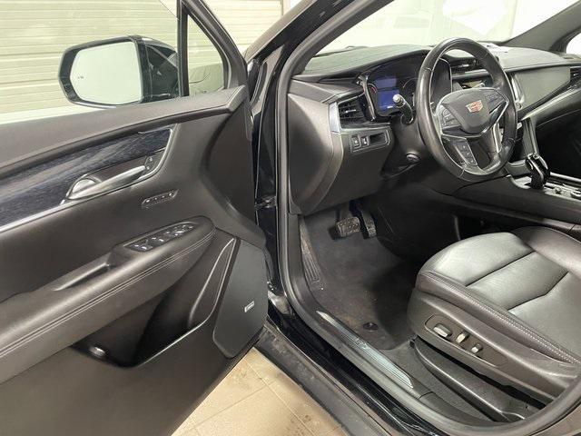 used 2022 Cadillac XT5 car, priced at $33,543