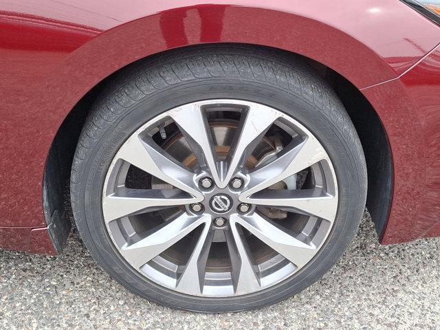 used 2020 Nissan Maxima car