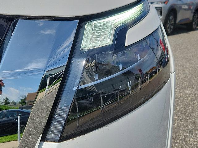 used 2025 Nissan Pathfinder car, priced at $38,990