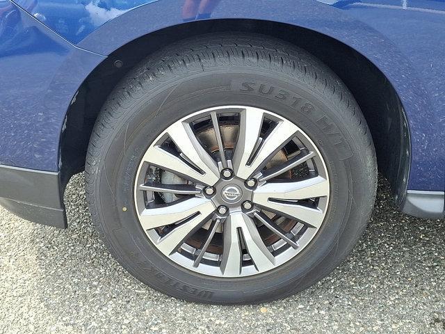 used 2020 Nissan Pathfinder car, priced at $18,967