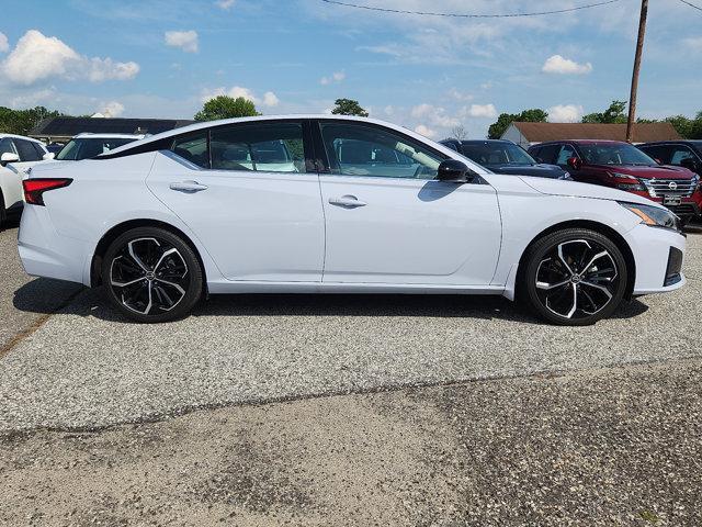 used 2023 Nissan Altima car, priced at $25,489