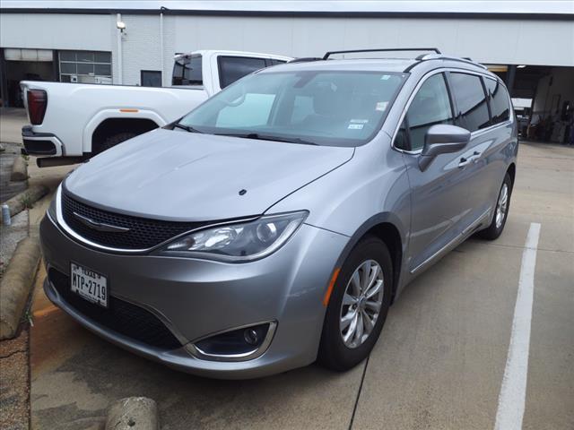used 2018 Chrysler Pacifica car, priced at $14,742