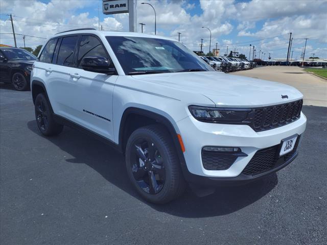 new 2024 Jeep Grand Cherokee car, priced at $44,045