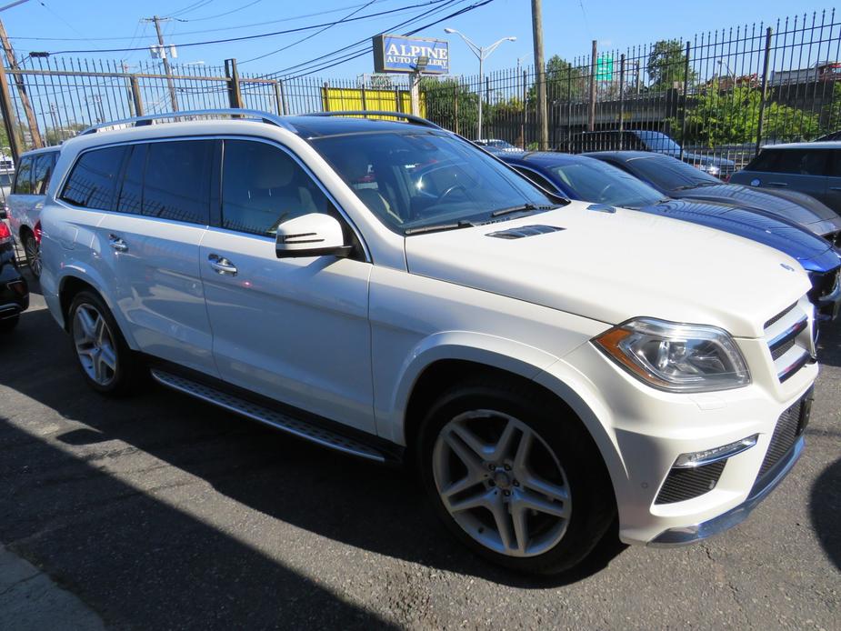 used 2015 Mercedes-Benz GL-Class car, priced at $18,900