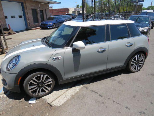 used 2021 MINI Hardtop car, priced at $16,500