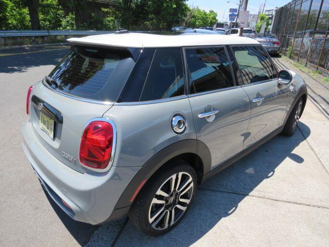 used 2021 MINI Hardtop car, priced at $16,500