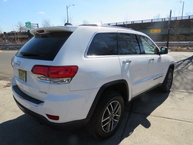 used 2022 Jeep Grand Cherokee WK car, priced at $21,500