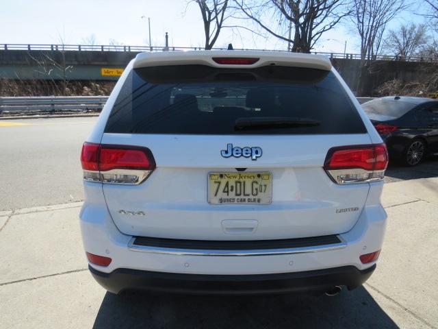 used 2022 Jeep Grand Cherokee WK car, priced at $21,500