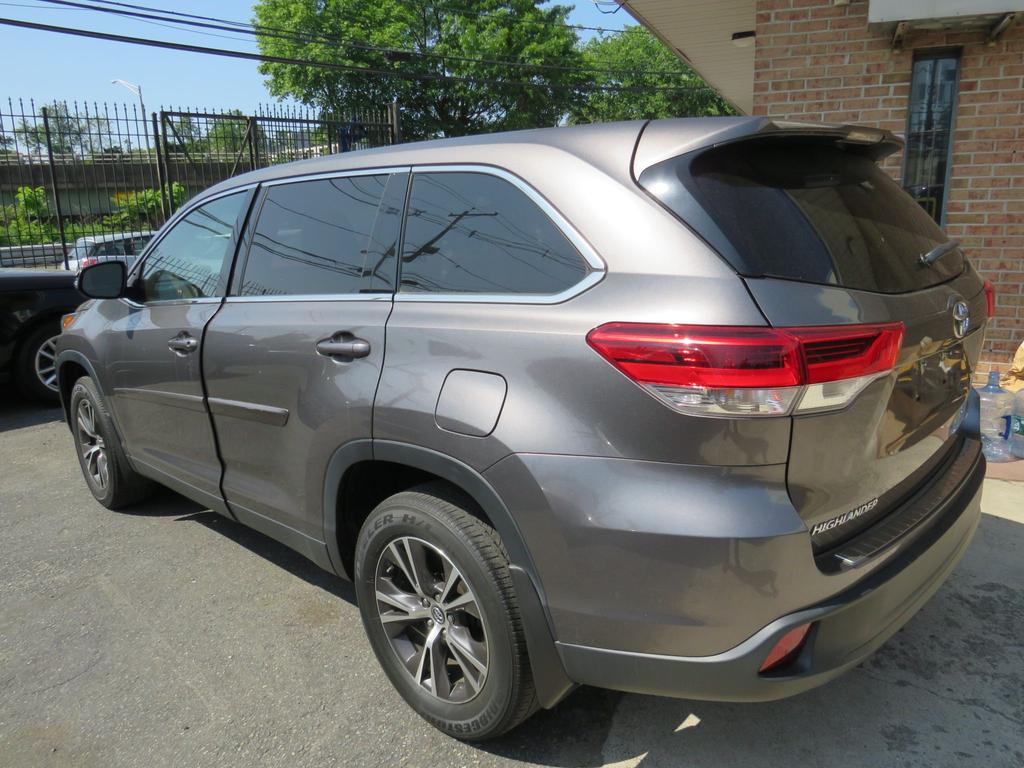 used 2019 Toyota Highlander car, priced at $19,400