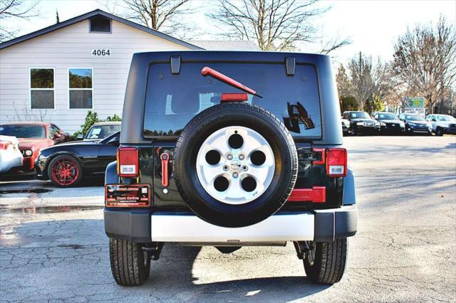 used 2015 Jeep Wrangler Unlimited car, priced at $18,495
