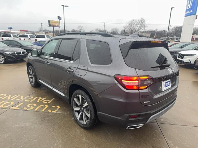 new 2025 Honda Pilot car, priced at $54,475