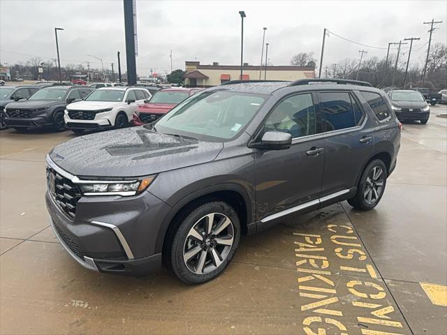 new 2025 Honda Pilot car, priced at $54,475