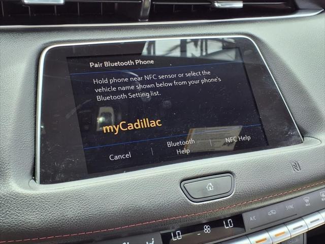 used 2021 Cadillac XT4 car, priced at $16,800