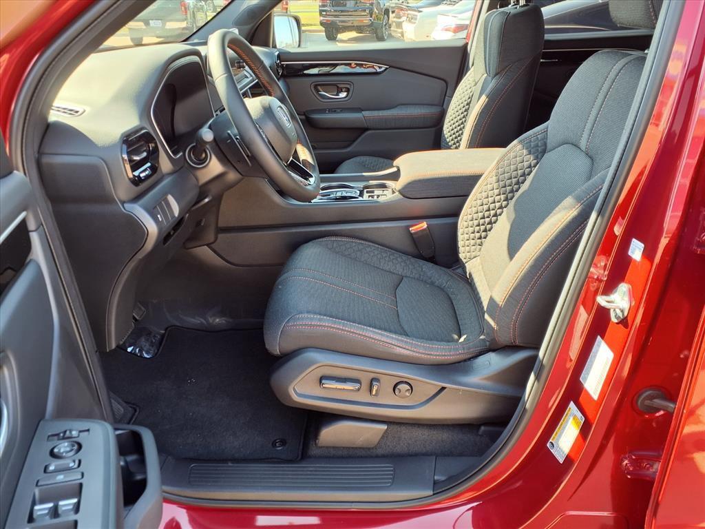 new 2025 Honda Pilot car, priced at $44,250