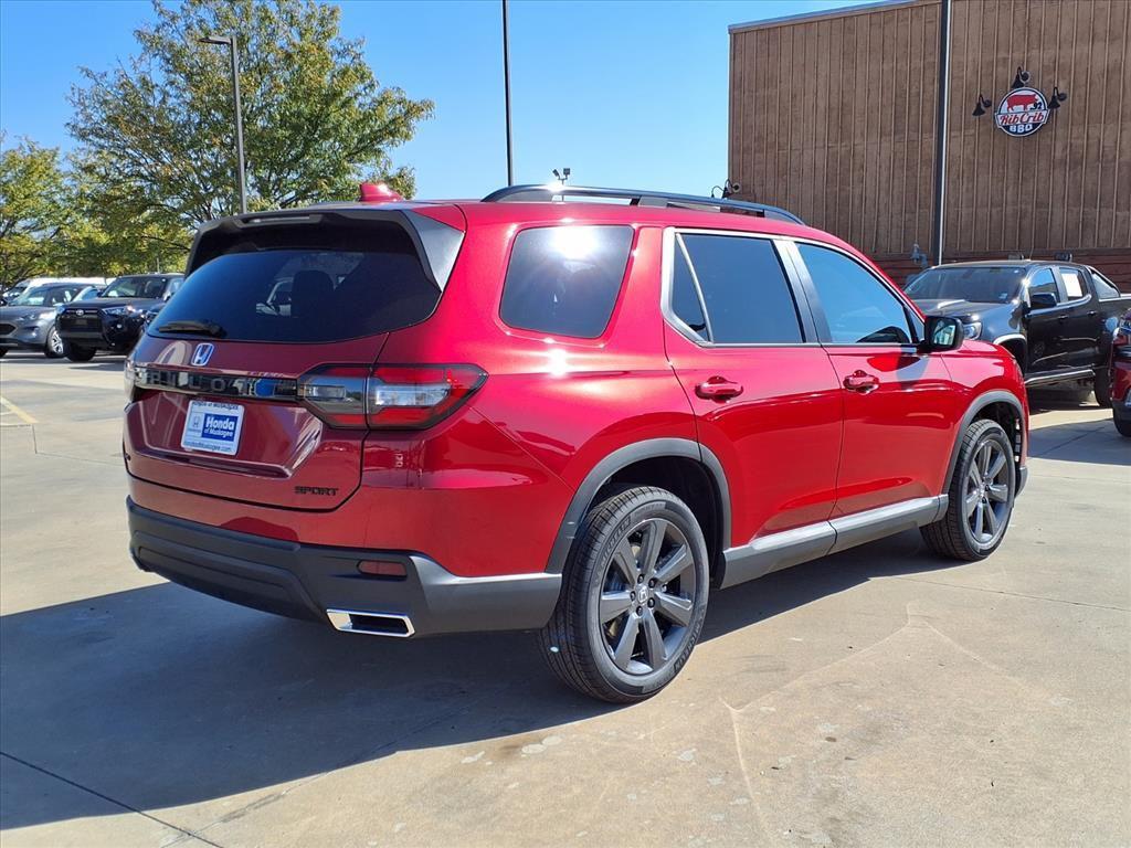 new 2025 Honda Pilot car, priced at $44,250