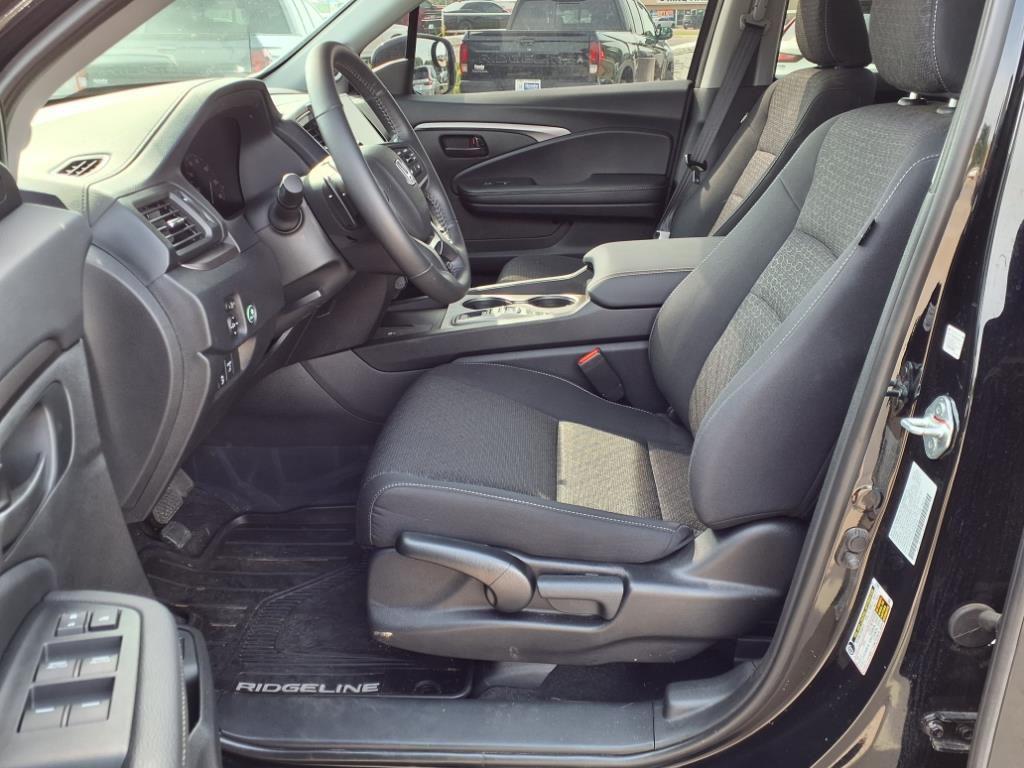 used 2025 Honda Ridgeline car, priced at $33,939