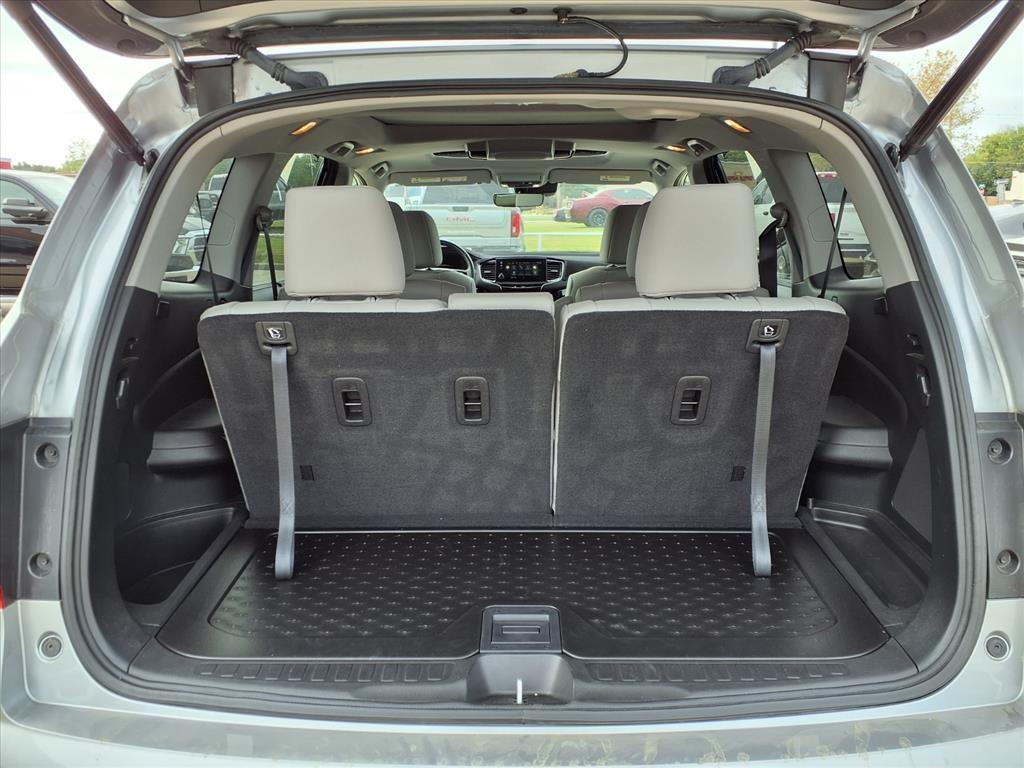 used 2022 Honda Pilot car, priced at $33,995