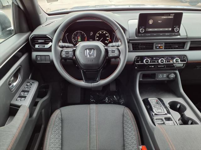 new 2025 Honda Pilot car, priced at $42,105