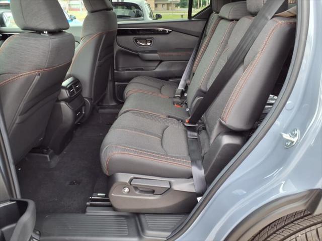 new 2025 Honda Pilot car, priced at $42,105