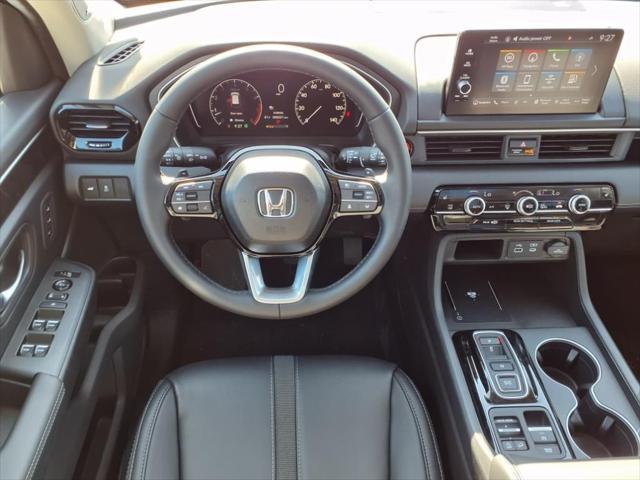 new 2025 Honda Pilot car, priced at $49,405