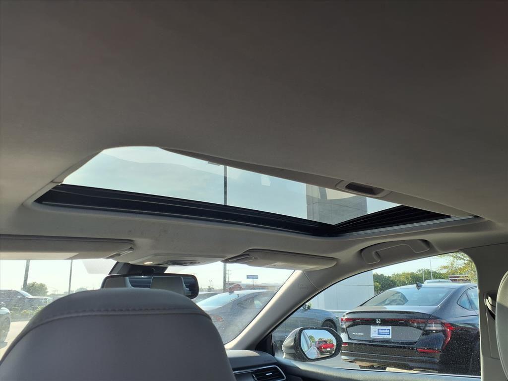 used 2024 Toyota Camry Hybrid car, priced at $27,495