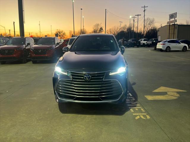 used 2019 Toyota Avalon Hybrid car, priced at $24,995