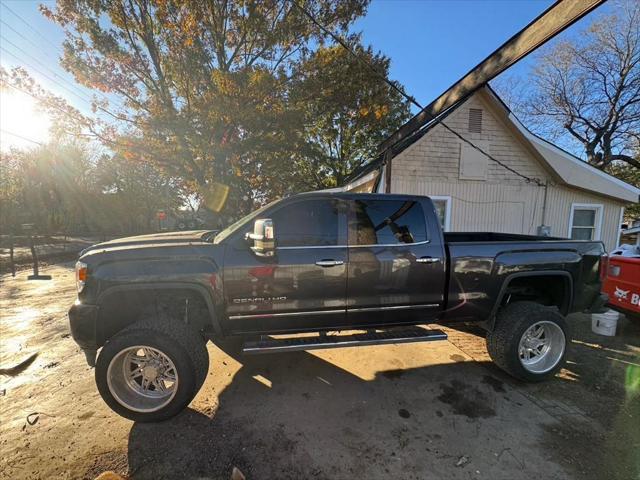 used 2015 GMC Sierra 2500 car, priced at $35,146