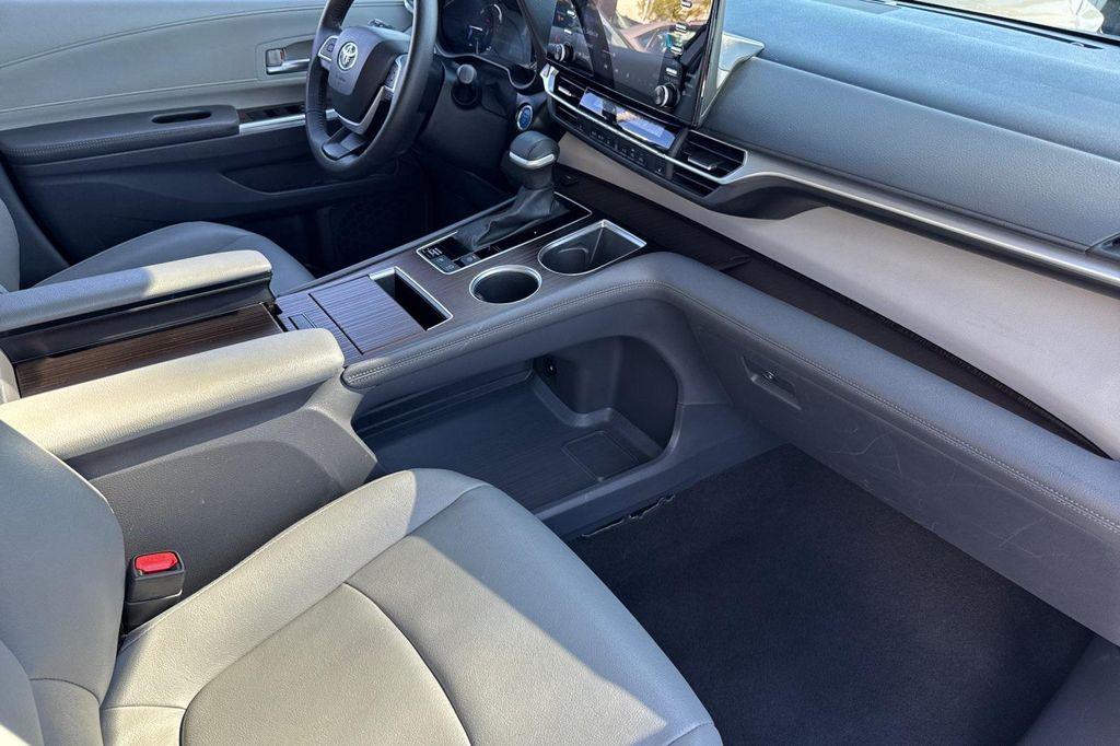 used 2023 Toyota Sienna car, priced at $39,333