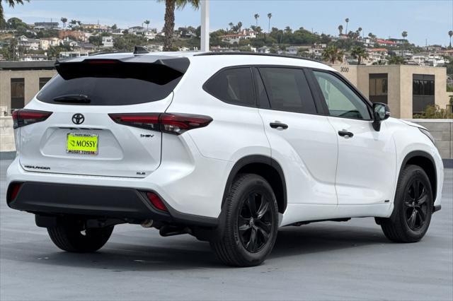 new 2025 Toyota Highlander Hybrid car, priced at $52,353