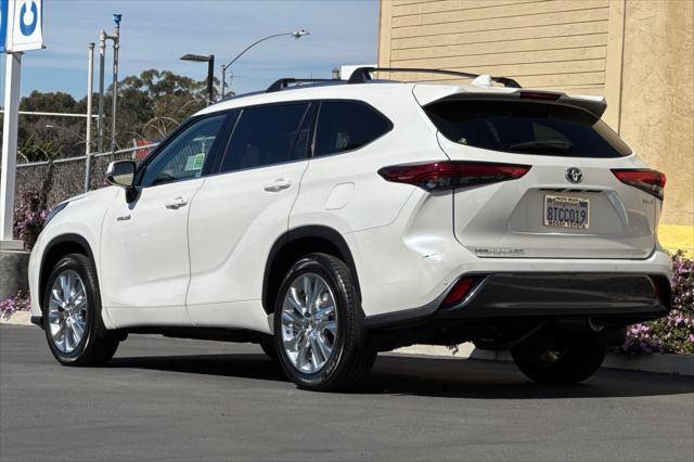 used 2020 Toyota Highlander Hybrid car, priced at $36,988