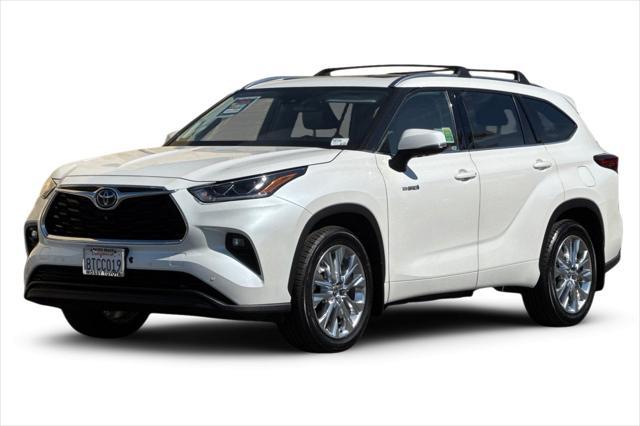 used 2020 Toyota Highlander Hybrid car, priced at $36,682