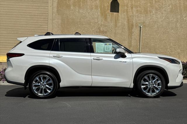 used 2020 Toyota Highlander Hybrid car, priced at $36,988